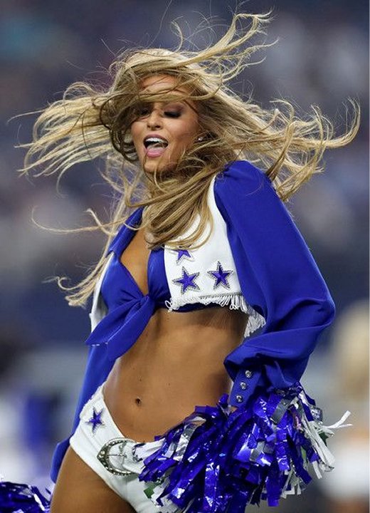 Dallas Cowboys Cheerleader